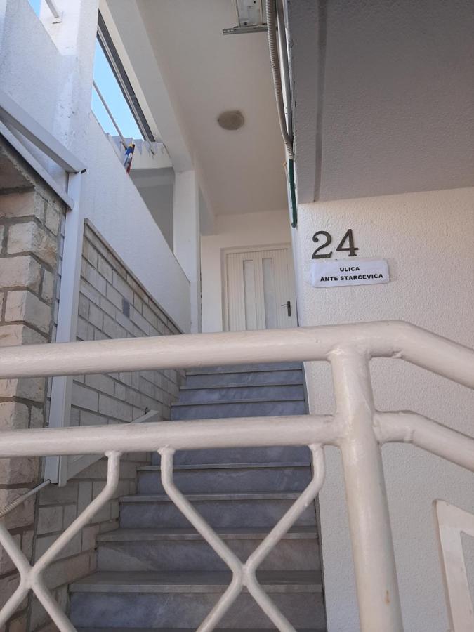 Apartament App Borna Crikvenica Zewnętrze zdjęcie